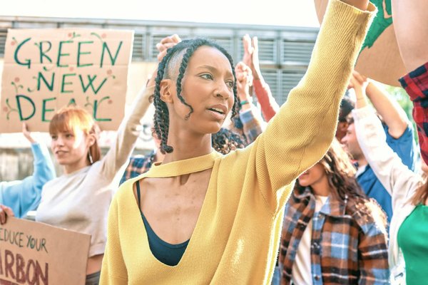 Quels sont les moyens les plus efficaces pour encourager les entreprises à investir dans des projets de reforestation ?